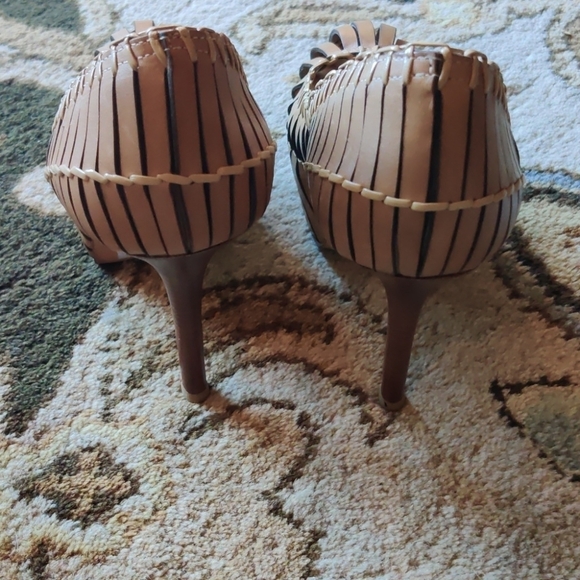 Report Signature Cayler Leather Heels, EUC S 8 - Picture 8 of 16